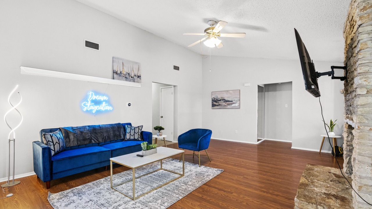 Photo of Livingroom in Milwood