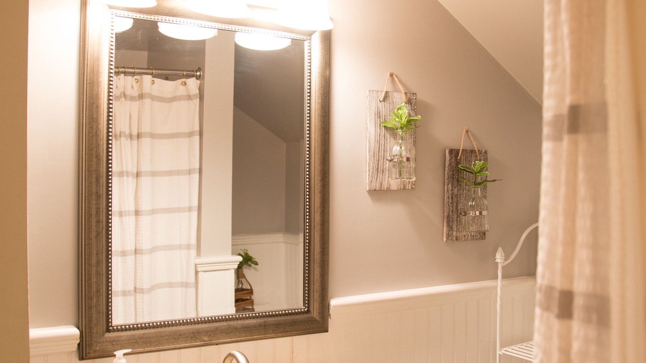 Photo of Bathroom in East Earl