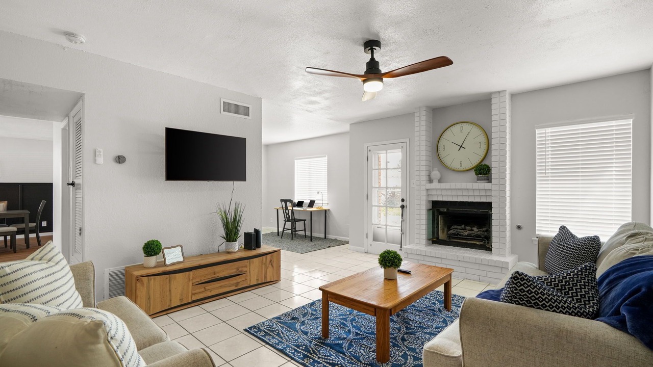 Photo of Livingroom in El Paso