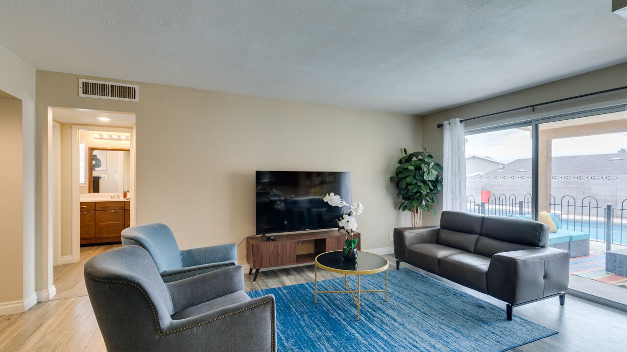 Photo of Livingroom in Green Valley North