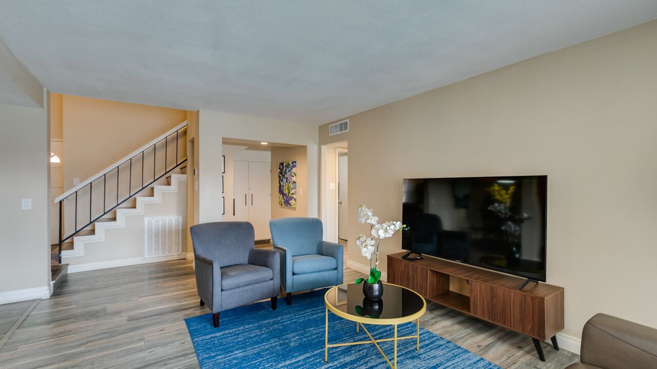 Photo of Livingroom in Green Valley North