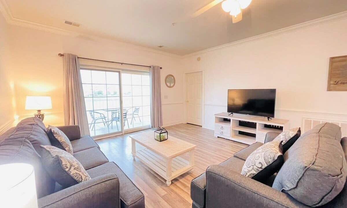 Photo of Livingroom in Central Myrtle Beach