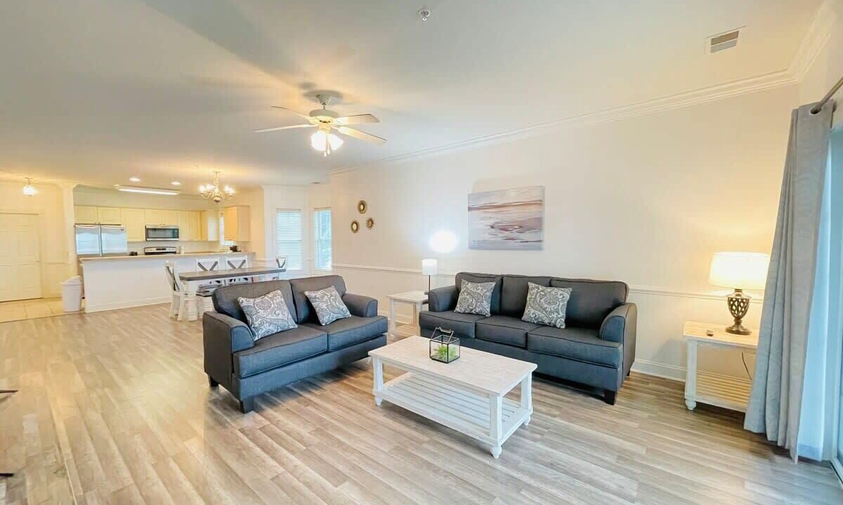 Photo of Livingroom in Central Myrtle Beach