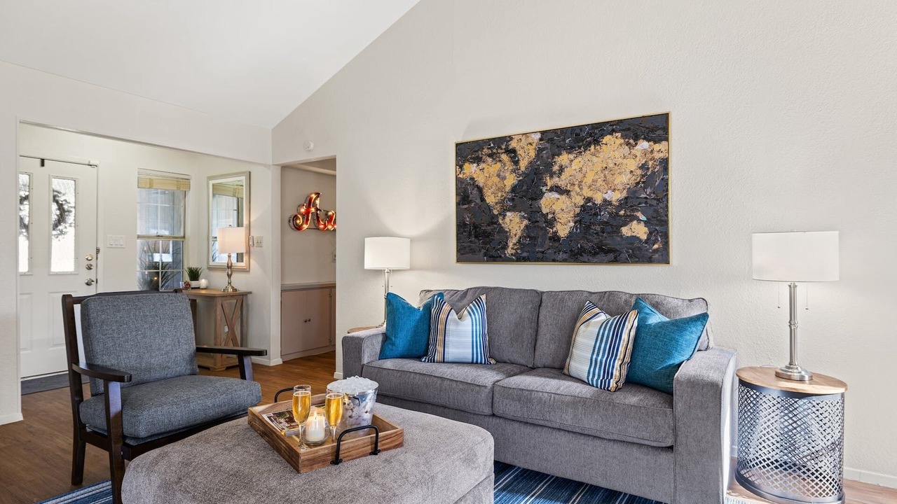 Photo of Livingroom in Georgetown
