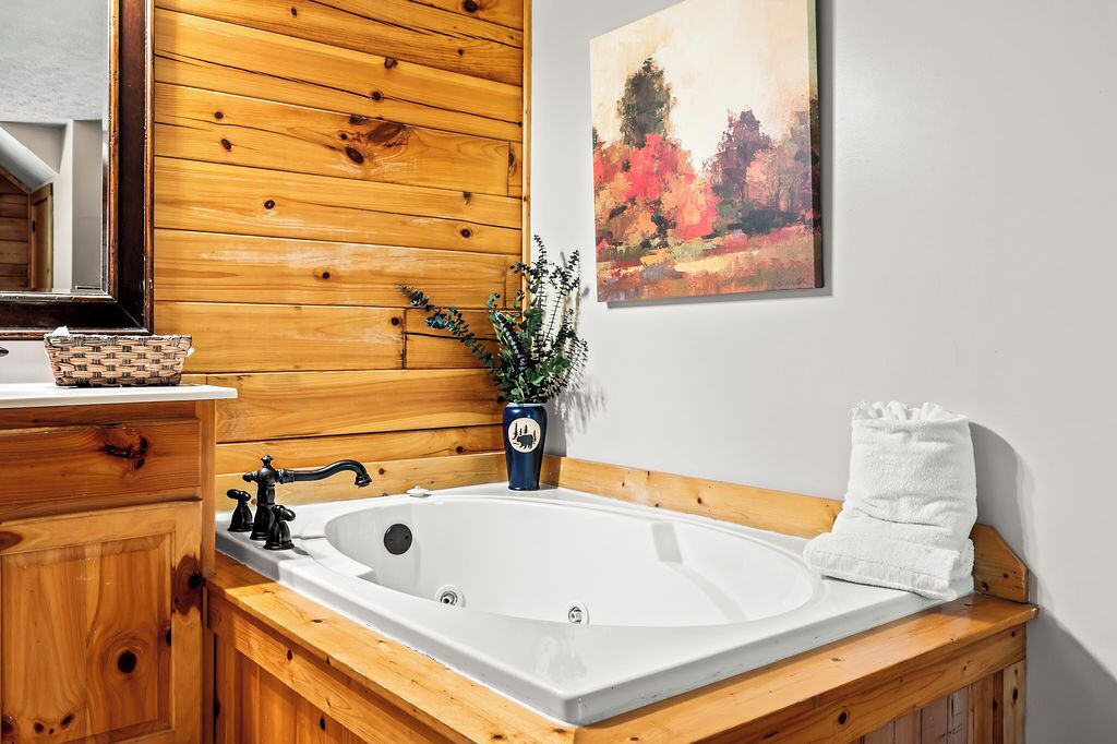 Photo of Bathroom in Black Bear Falls