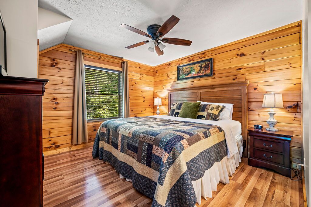 Photo of Bedroom in Black Bear Falls