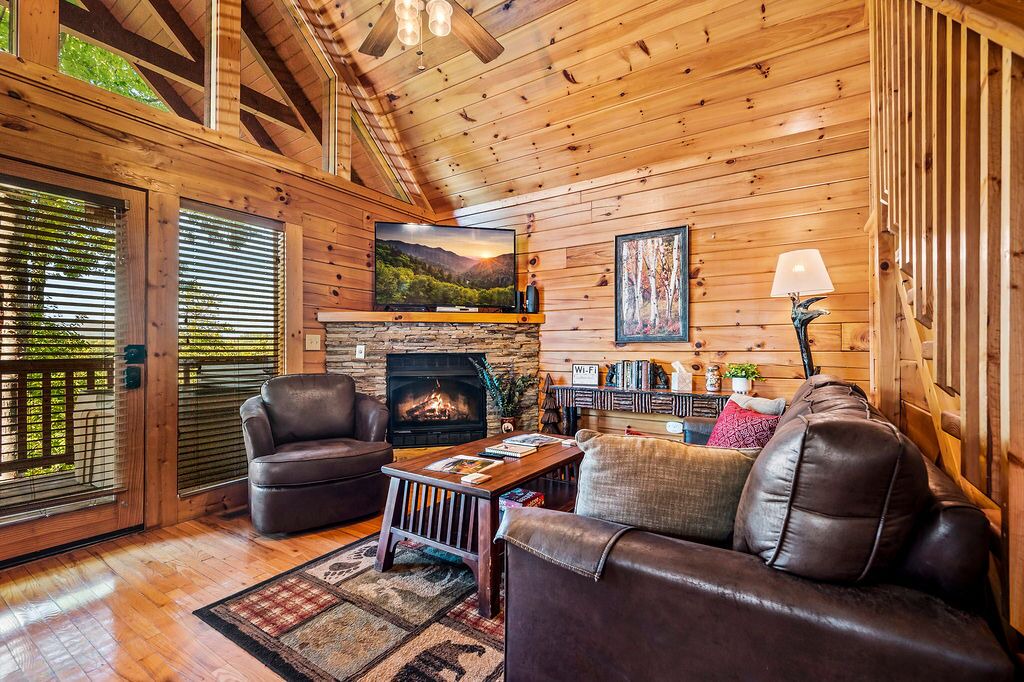 Photo of Livingroom in Black Bear Falls
