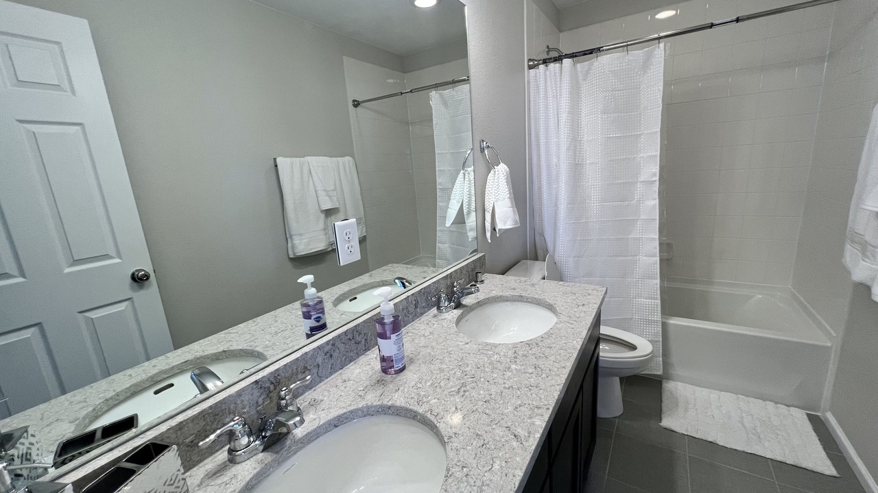Photo of Bathroom in Dupont