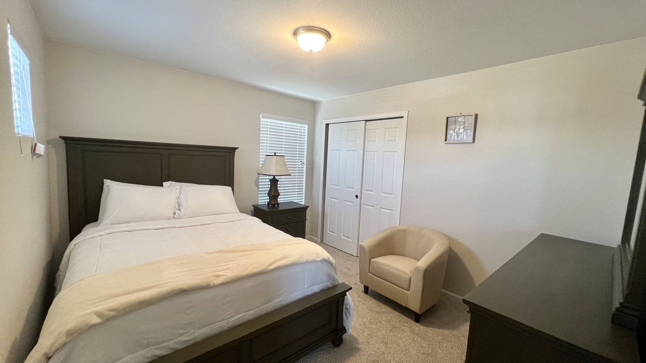Photo of Bedroom in Dupont