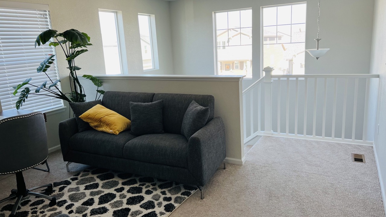 Photo of Livingroom in Dupont