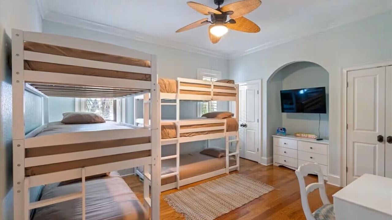 Photo of Bedroom in Demere Park