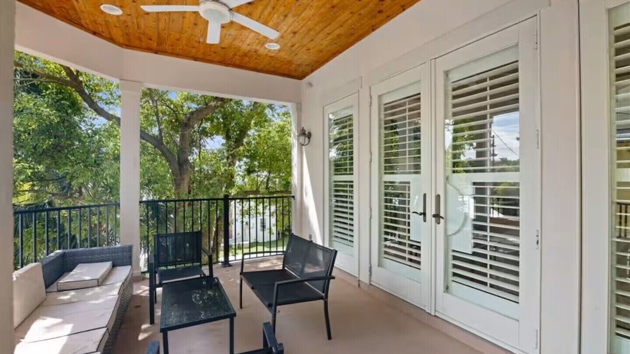 Photo of Patio Balcony in Demere Park
