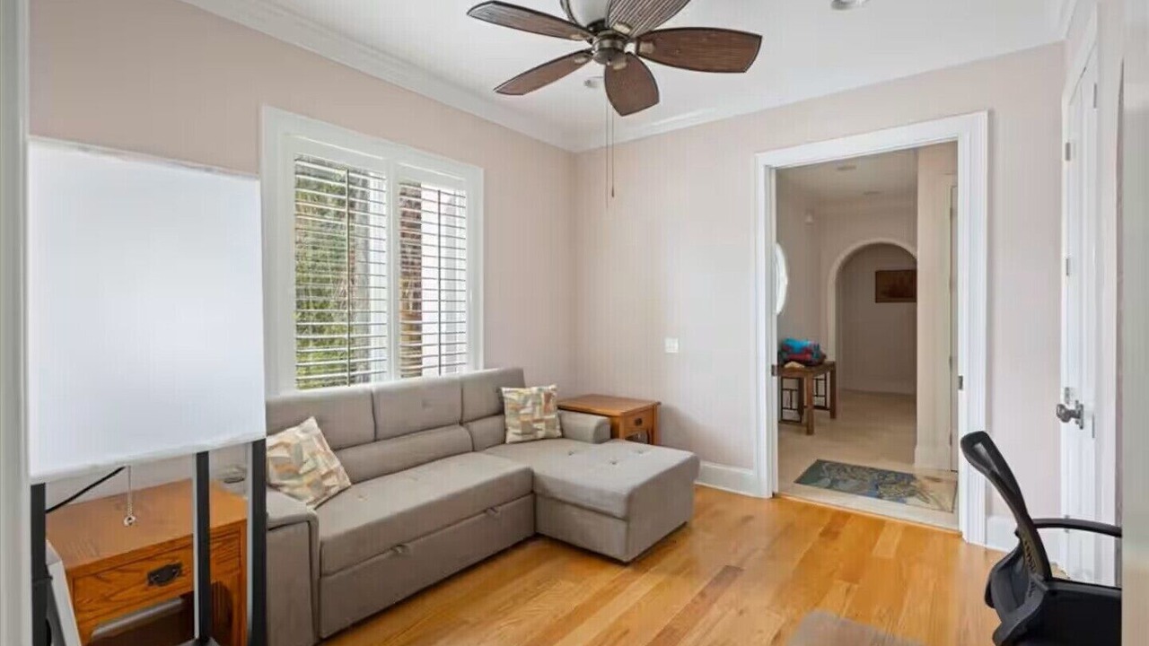 Photo of Livingroom in Demere Park
