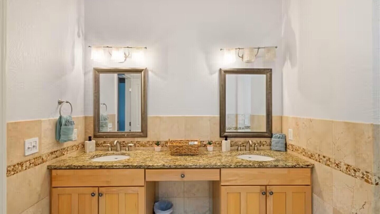Photo of Bathroom in Demere Park