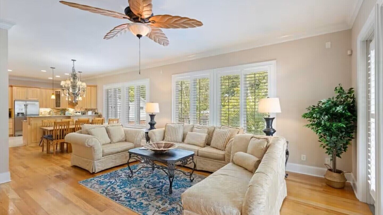 Photo of Livingroom in Demere Park