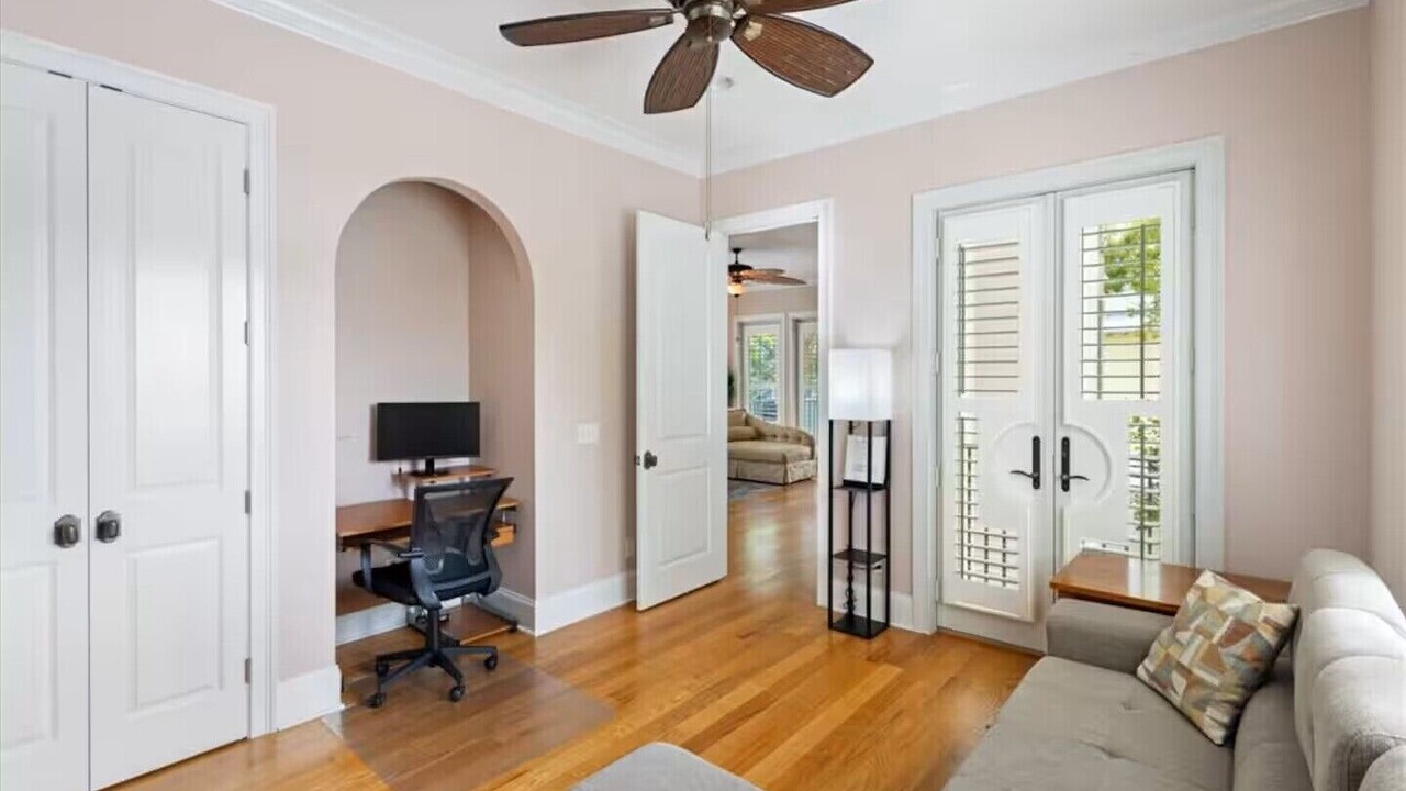 Photo of Livingroom in Demere Park