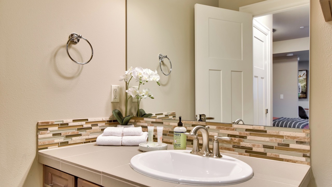 Photo of Bathroom in Goose Hollow
