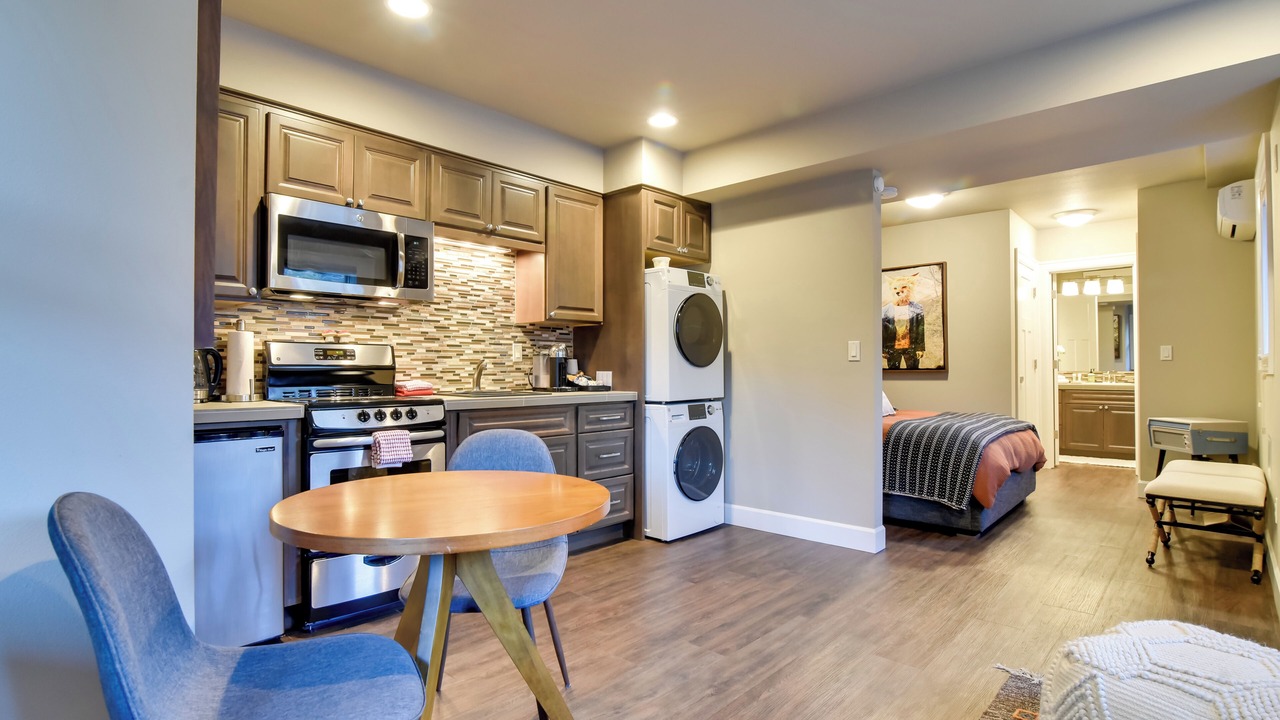 Photo of Bedroom in Goose Hollow