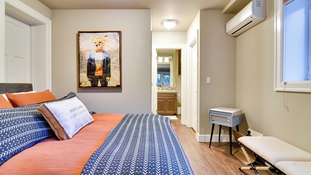 Photo of Bedroom in Goose Hollow