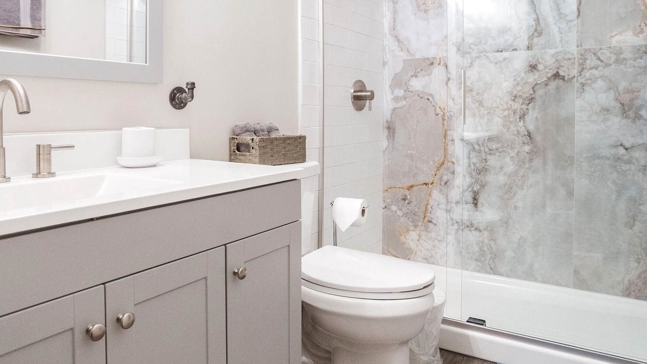 Photo of Bathroom in Weinland Park