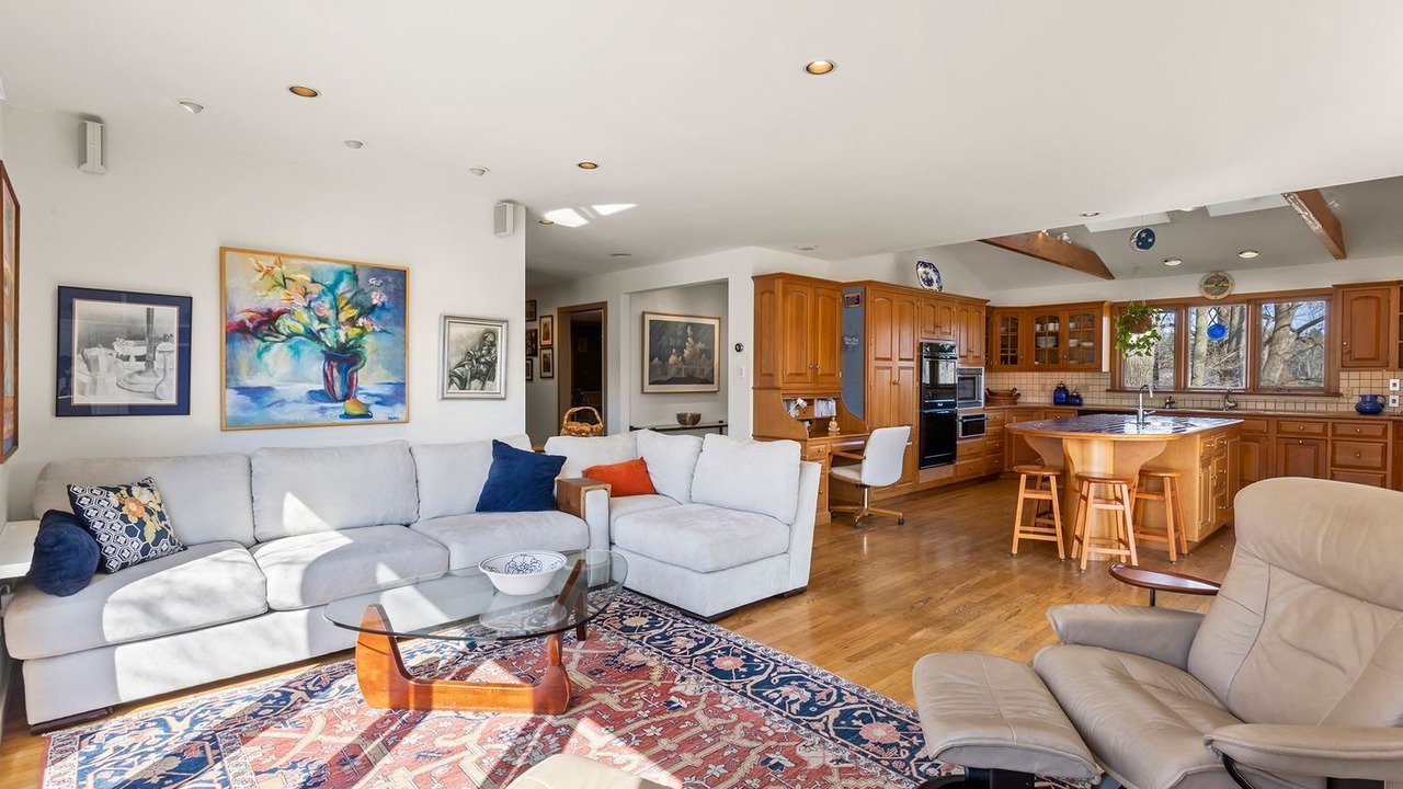 Photo of Livingroom in Valley Forge