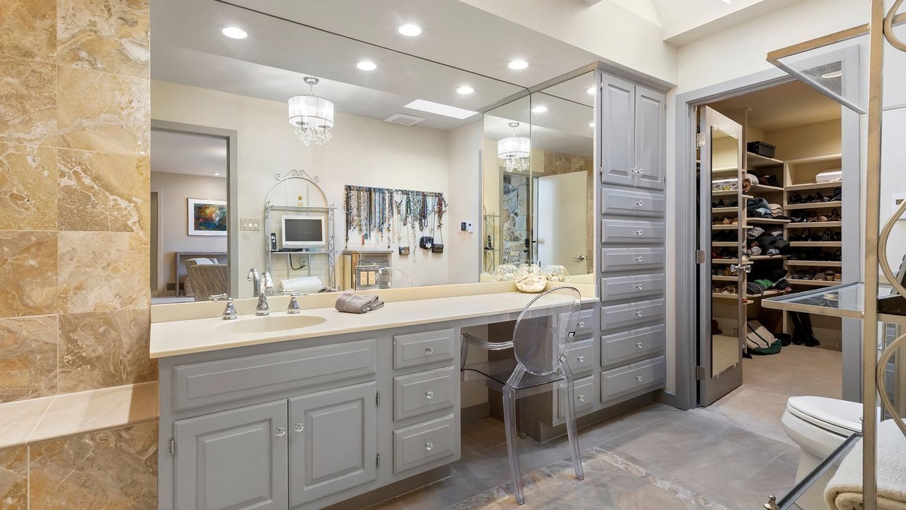 Photo of Bathroom in Valley Forge