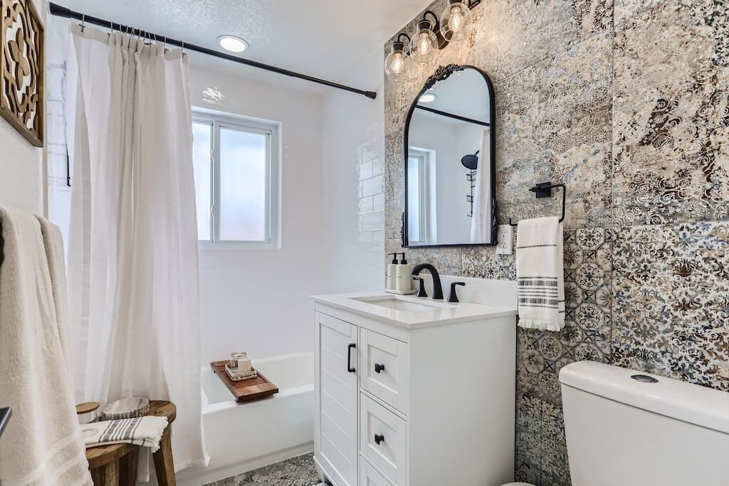 Photo of Bathroom in Alta Vista Area