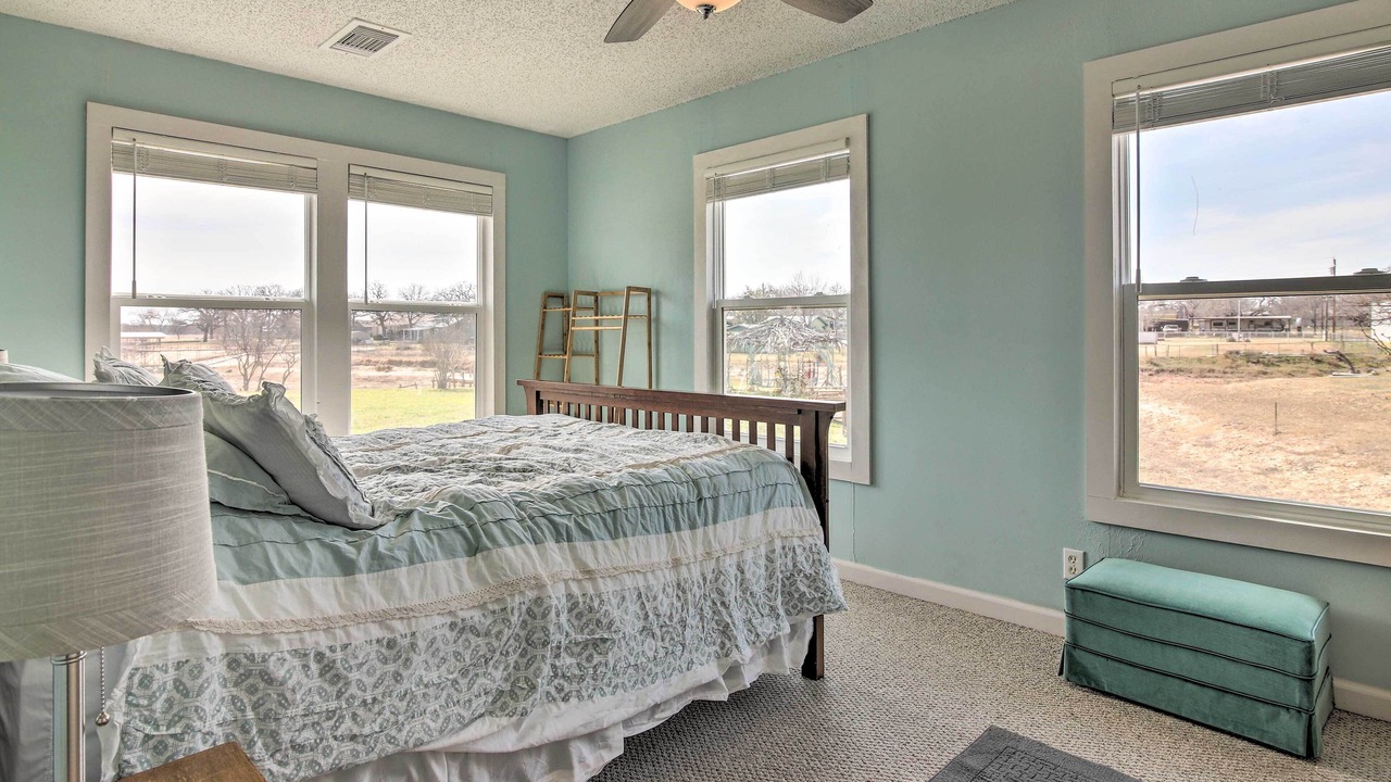 Photo of Bedroom in Tow