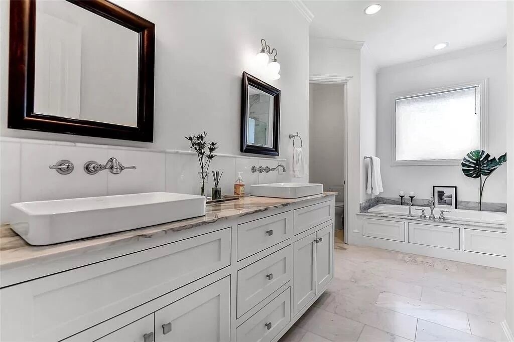 Photo of Bathroom in Pottsboro