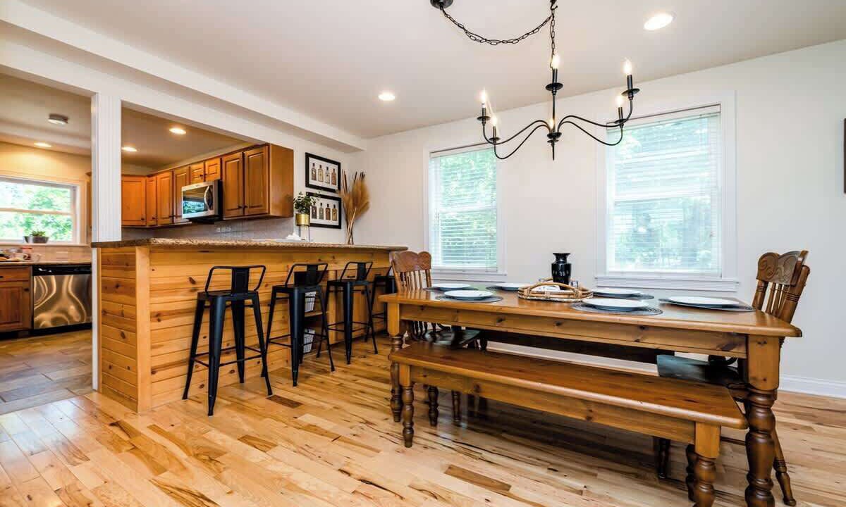 Photo of Livingroom in Three Oaks