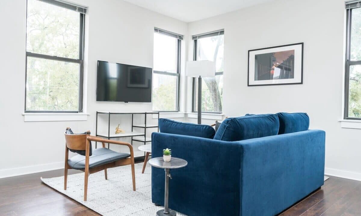 Photo of Livingroom in Music Row
