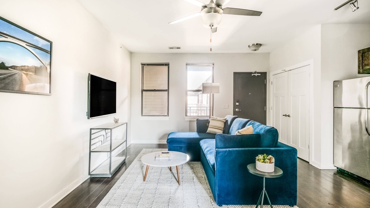 Photo of Livingroom in Music Row
