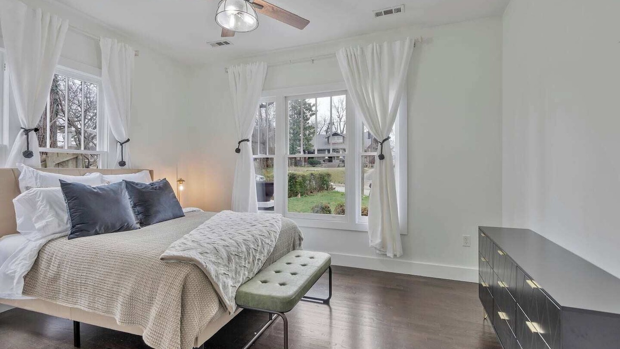 Photo of Bedroom in Eighth Avenue