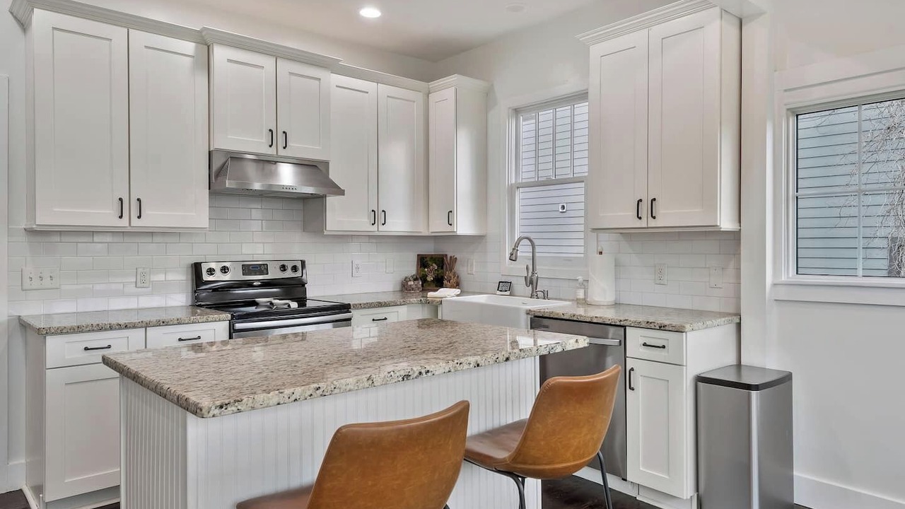 Photo of Kitchen in Eighth Avenue