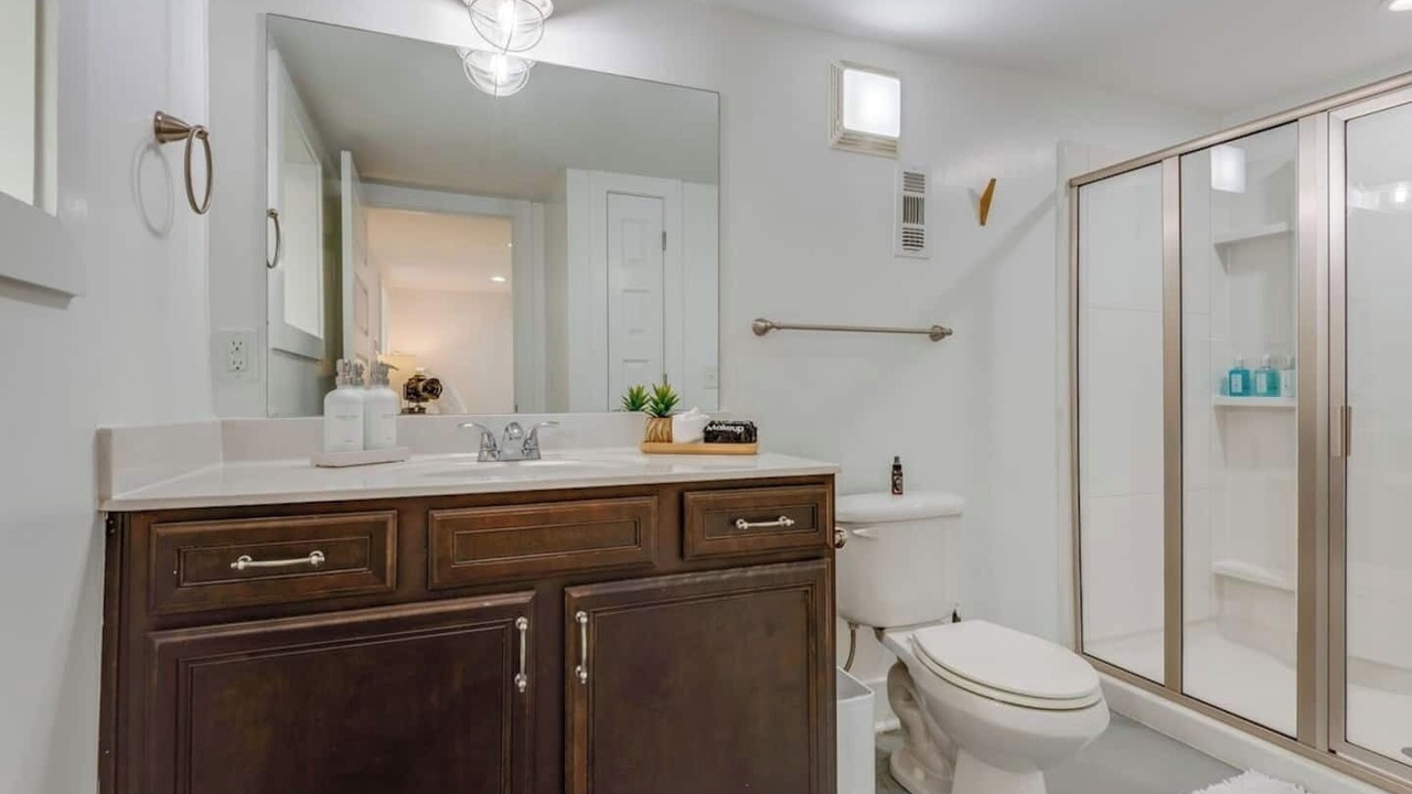 Photo of Bathroom in Eighth Avenue
