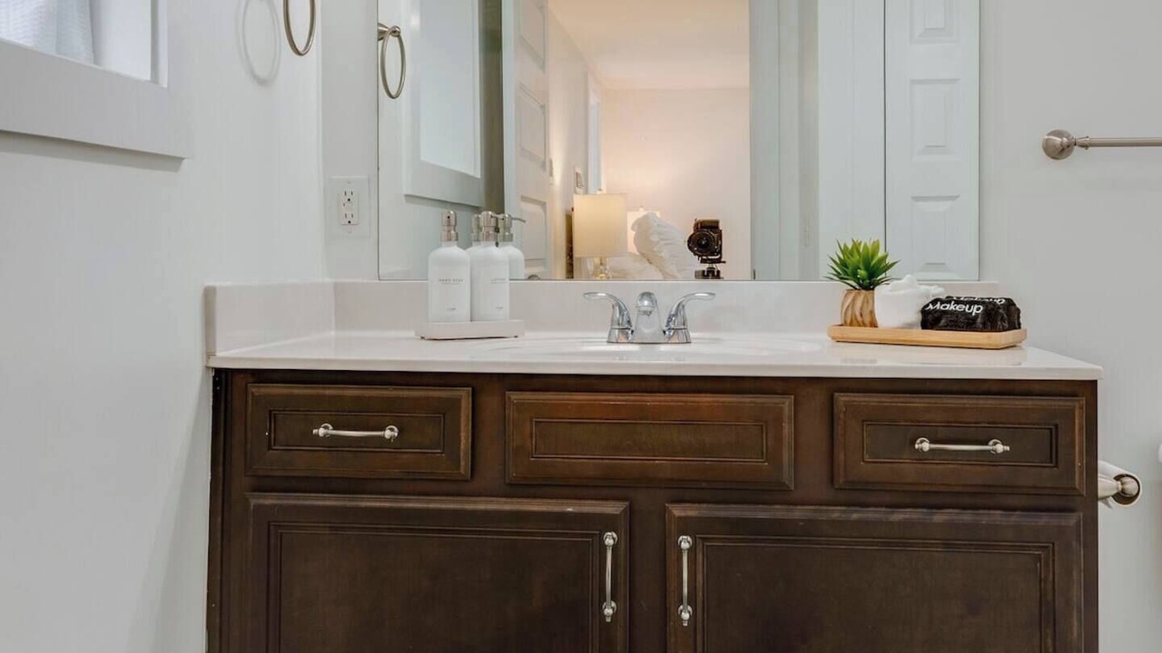 Photo of Bathroom in Eighth Avenue