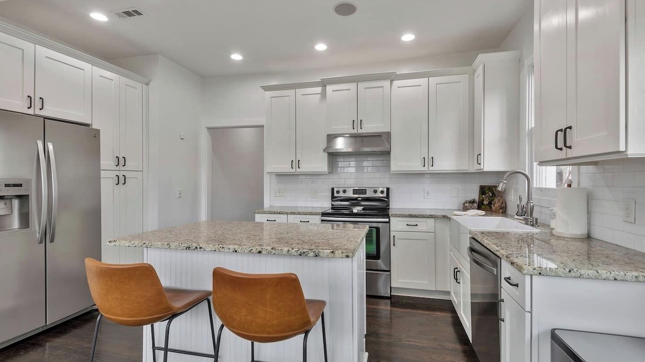Photo of Kitchen in Eighth Avenue