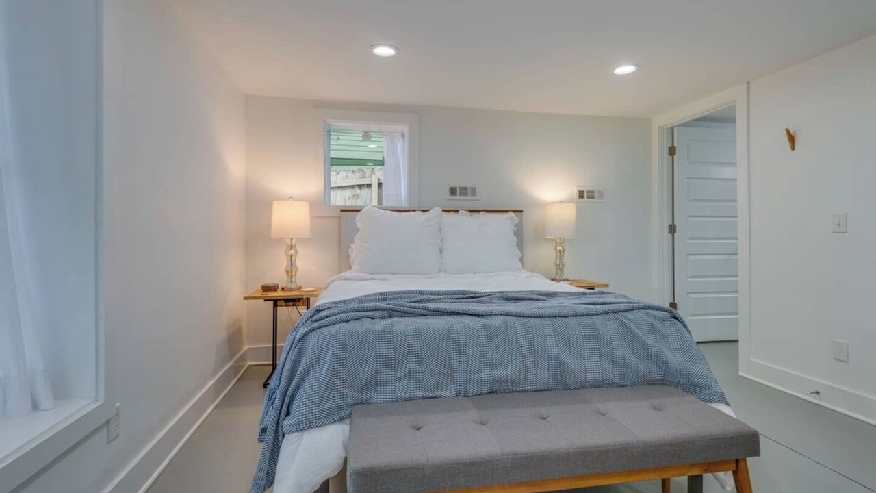 Photo of Bedroom in Eighth Avenue