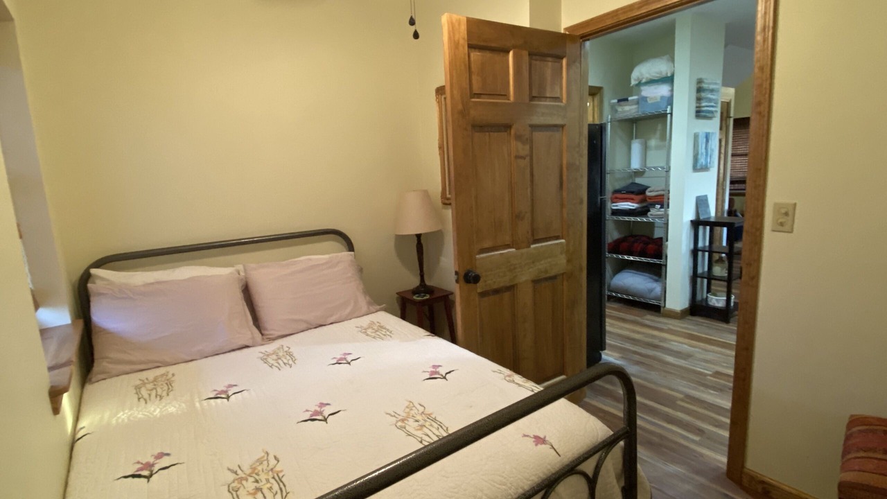 Photo of Bedroom in Alto Pass