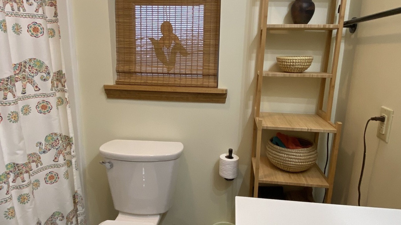 Photo of Bathroom in Alto Pass