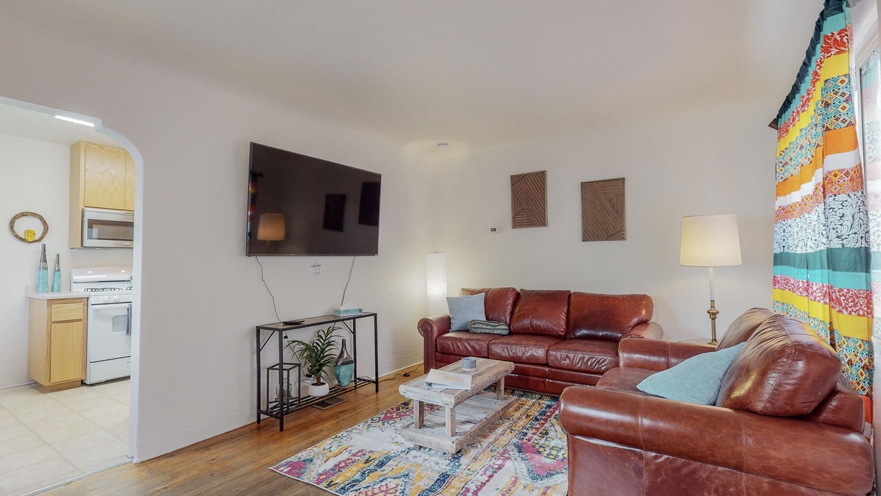 Photo of Livingroom in Nob Hill