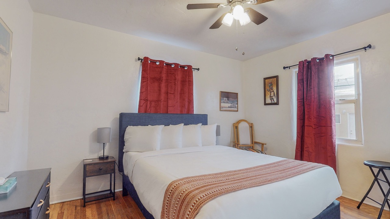 Photo of Bedroom in Nob Hill