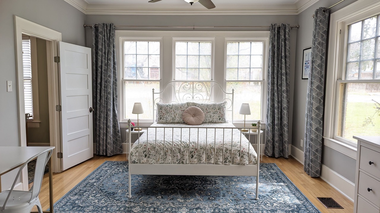 Photo of Bedroom in North Loop