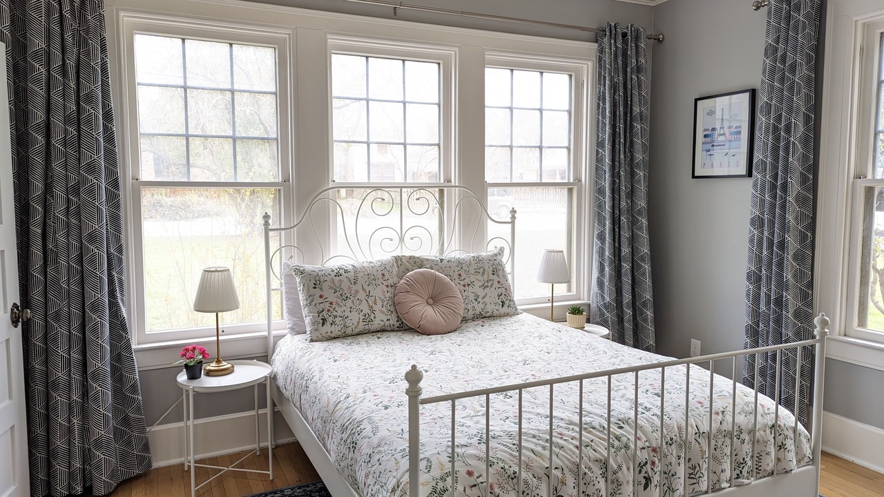 Photo of Bedroom in North Loop