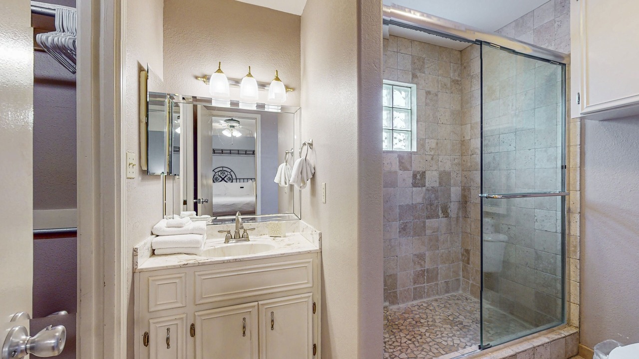 Photo of Bathroom in Laguna Vista