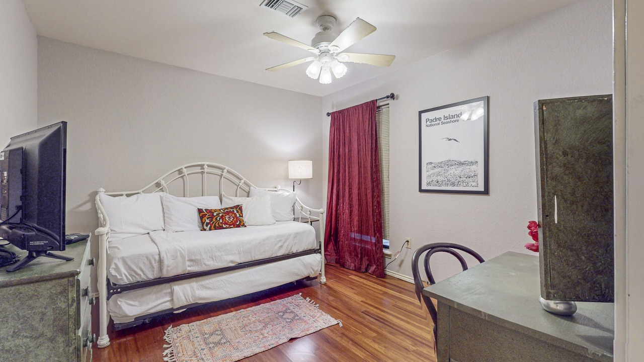 Photo of Bedroom in Laguna Vista