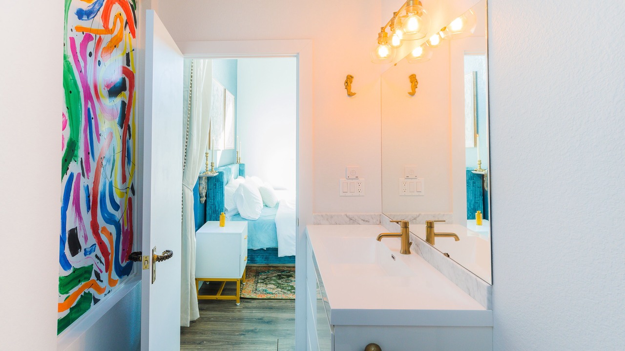 Photo of Bathroom in Central City