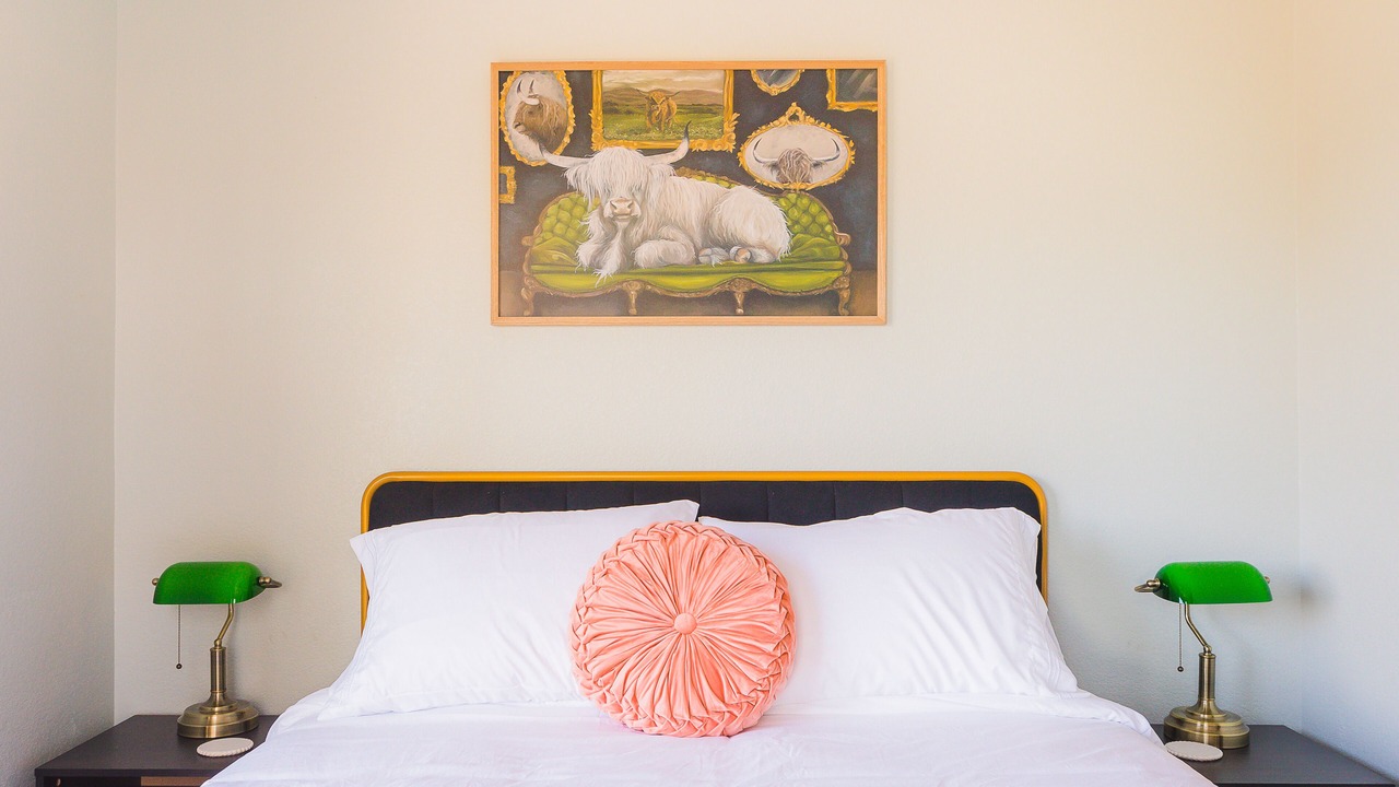 Photo of Bedroom in Central City