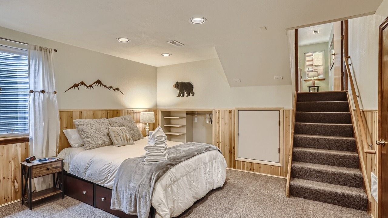 Photo of Bedroom in Ralston Valley