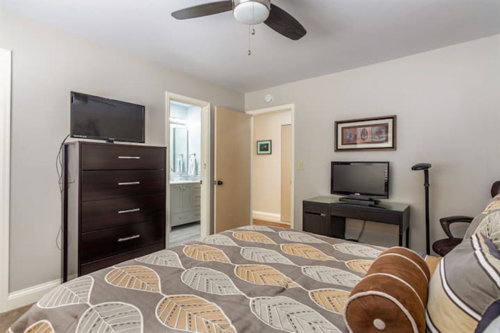 Photo of Bedroom in Golden